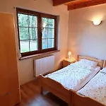 度假居 Swierkowy Zakatek